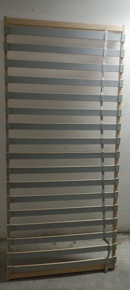 Cama solteiro IKEA malm