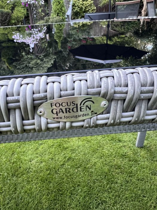 Stół ogrodowy z technorattanu 120x70x70