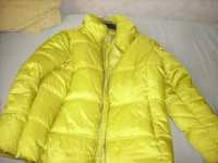 kurtka zimowa koloru żółtego