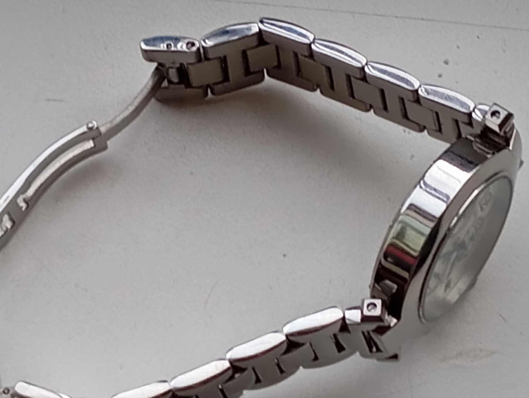 Часы Cartier женские