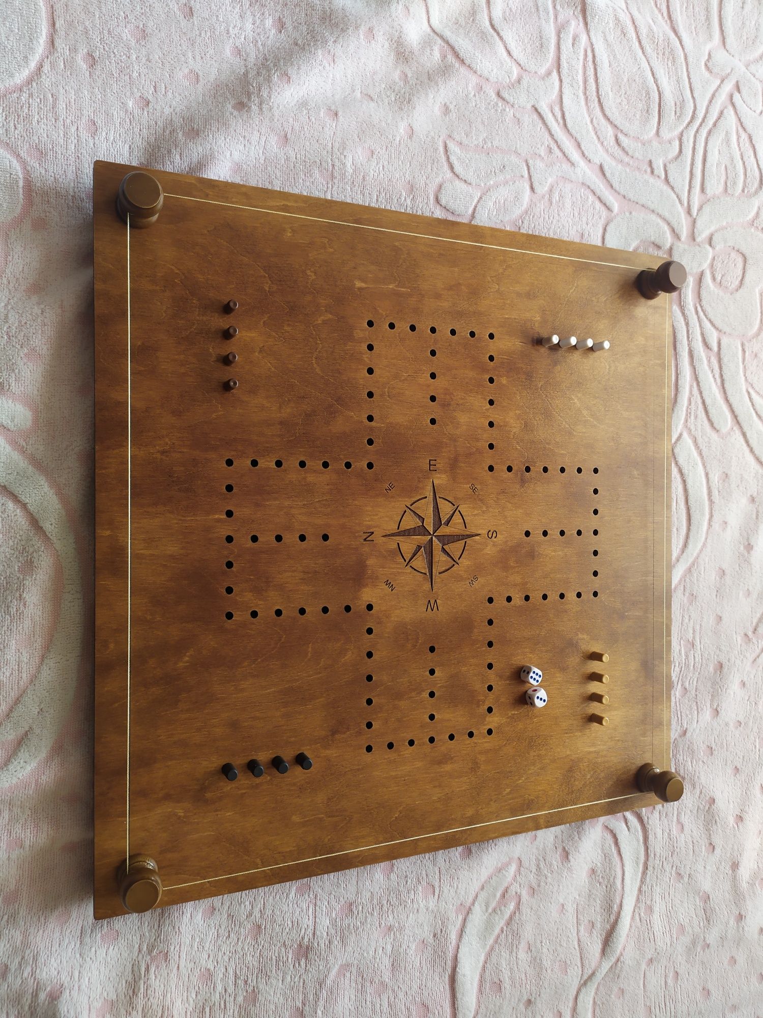настольная игра "шеш беш"