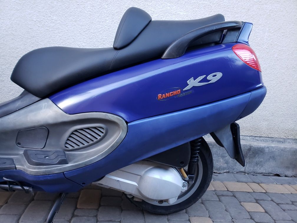 Скутер Piaggio  X9 250cc