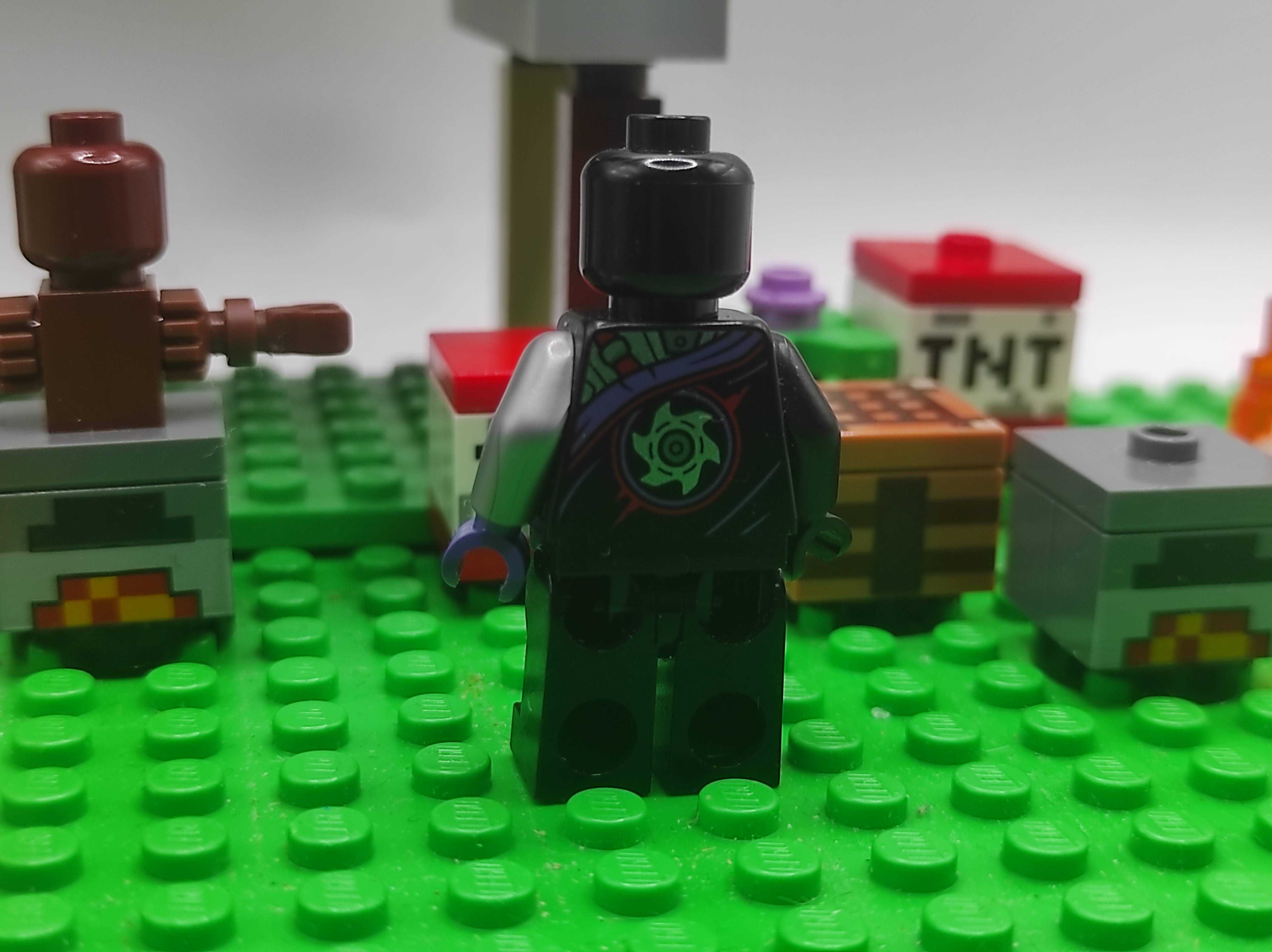 Oryginalna figurka LEGO minifigurka Nindroid Legacy Ninjago #584