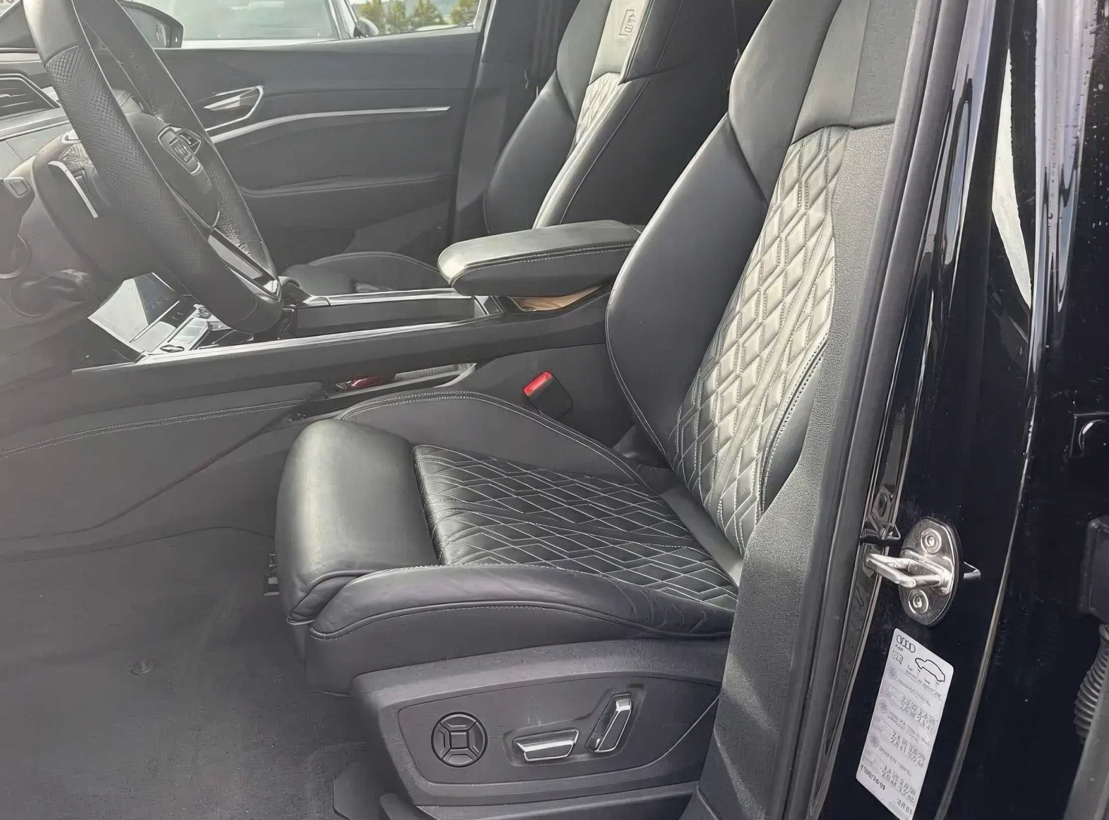 Audi e-tron 2023