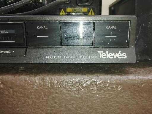 Receptor  para antena  parabólica televes.
