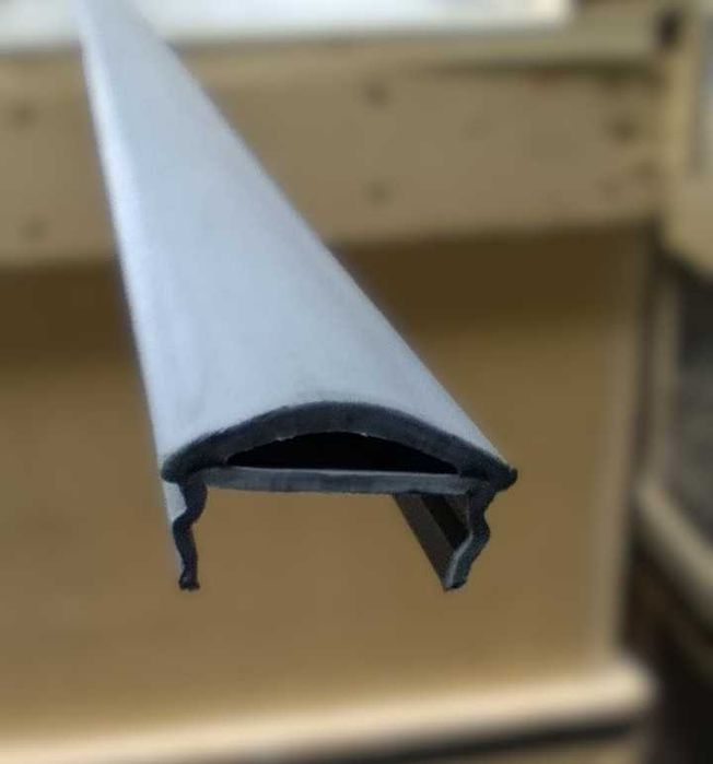 Listwa odbojowa / profil ochronny LV 6689 – 3 m – 100 szt. (300 m)