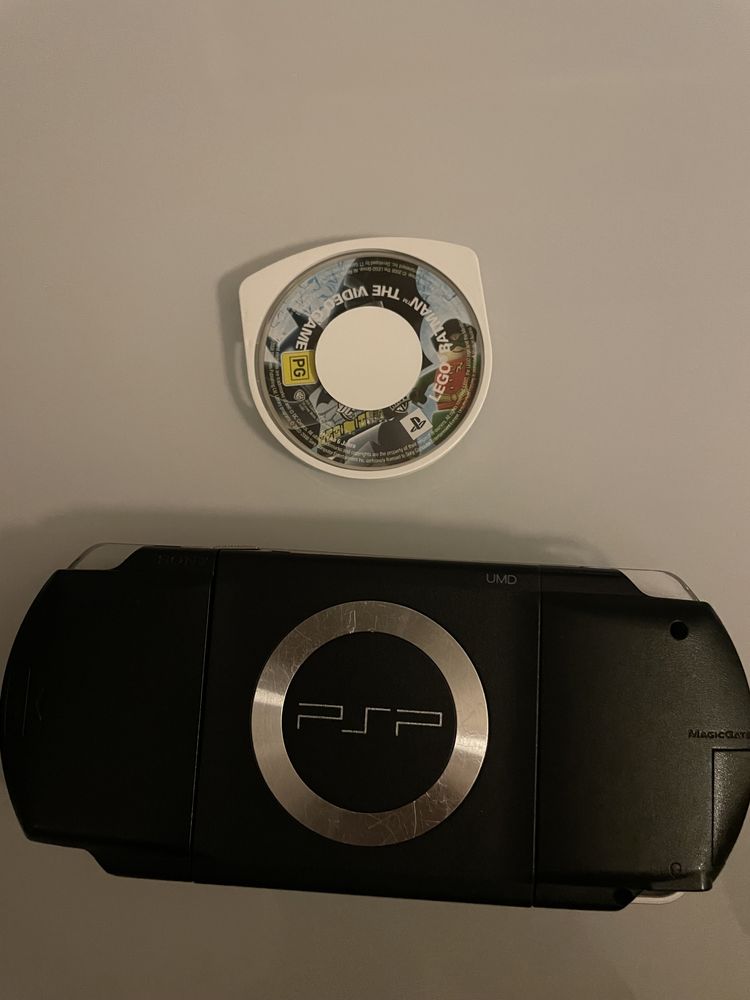 PSP em bom estado +carregador +Lego Batman jogo