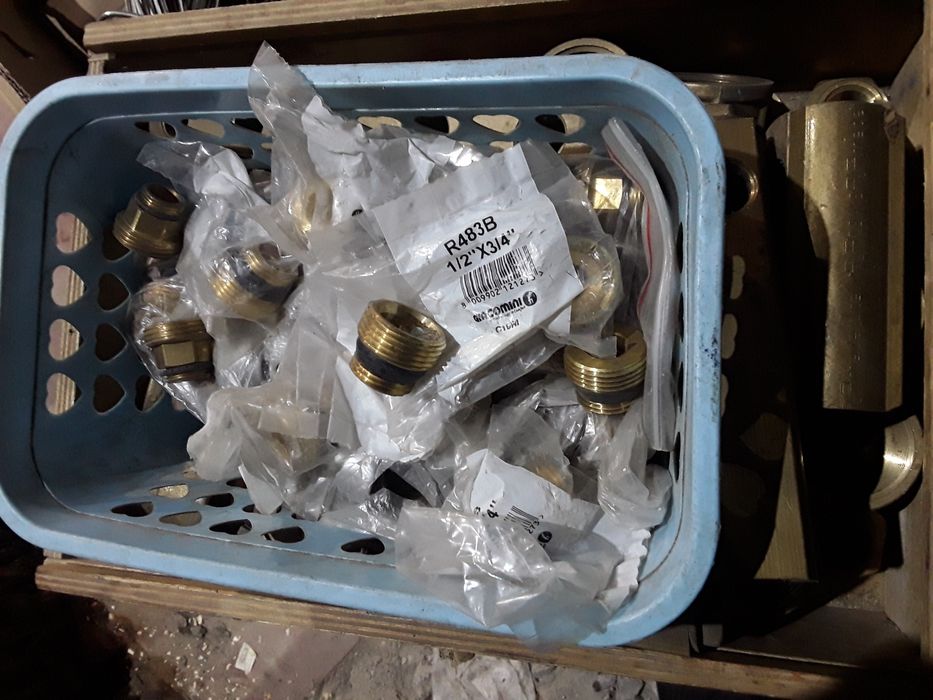 Продам  бронзовые вентили СССР,задвижки,краны