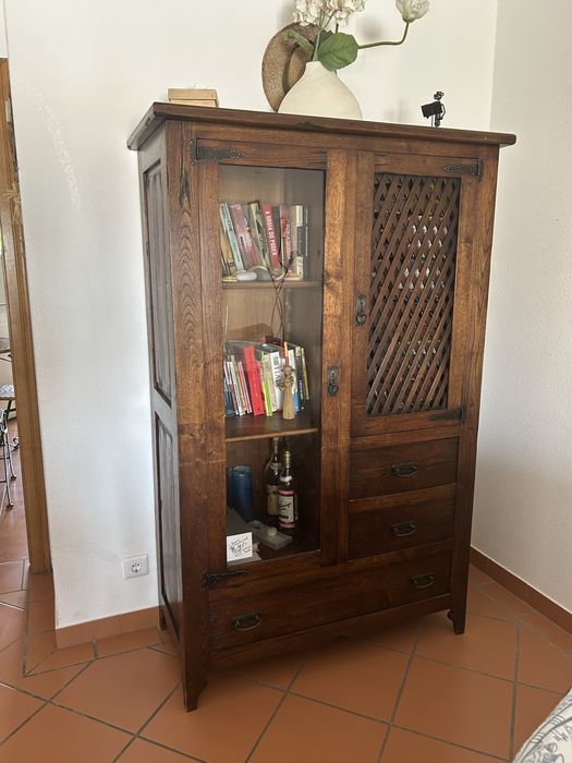 Movel de sala em madeira