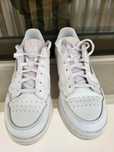 Ténis marca Adidas 38,5
