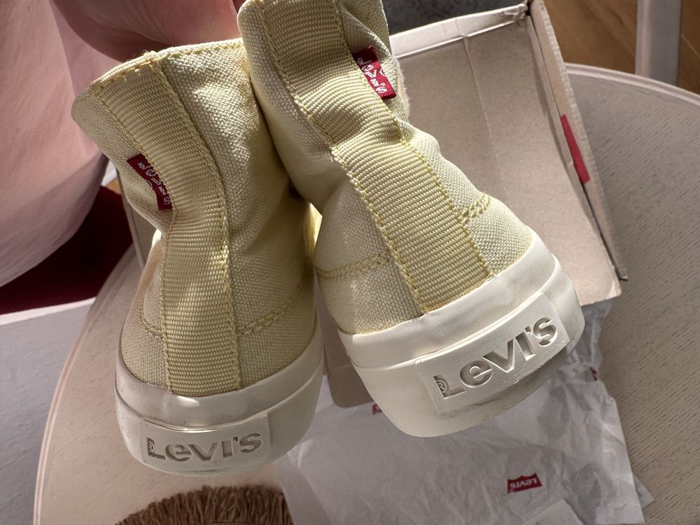 Levi’s кеди жіночі (37 розмір) ОРИГІНАЛ