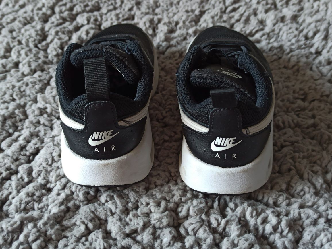 Nike Air Max buty sportowe 27 czarne białe adidasy oryginał lekkie na