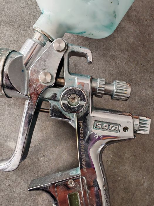 Pistolet sata jet 4000B   HVLP. Digital.