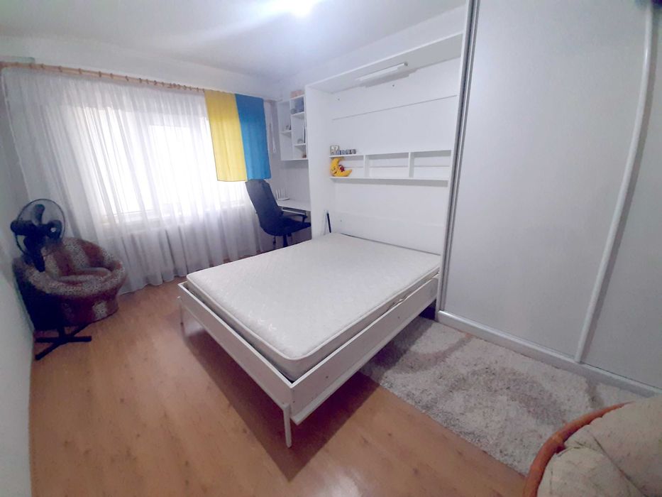 ‼️Кімната для однієї жінки близько метро, квартира та місце - супер‼️