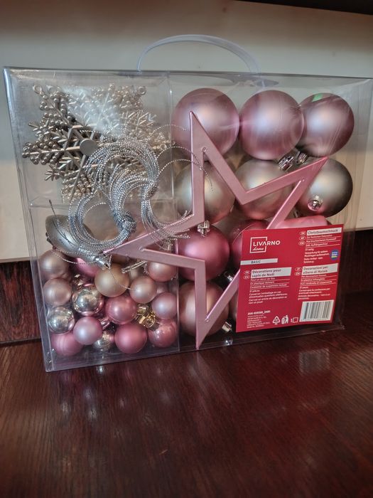 Новорічні ялинкові іграшки з верхівкою зіркою