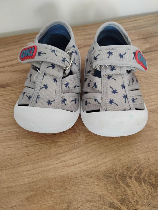 Buty dla chłopca rozmiar 21