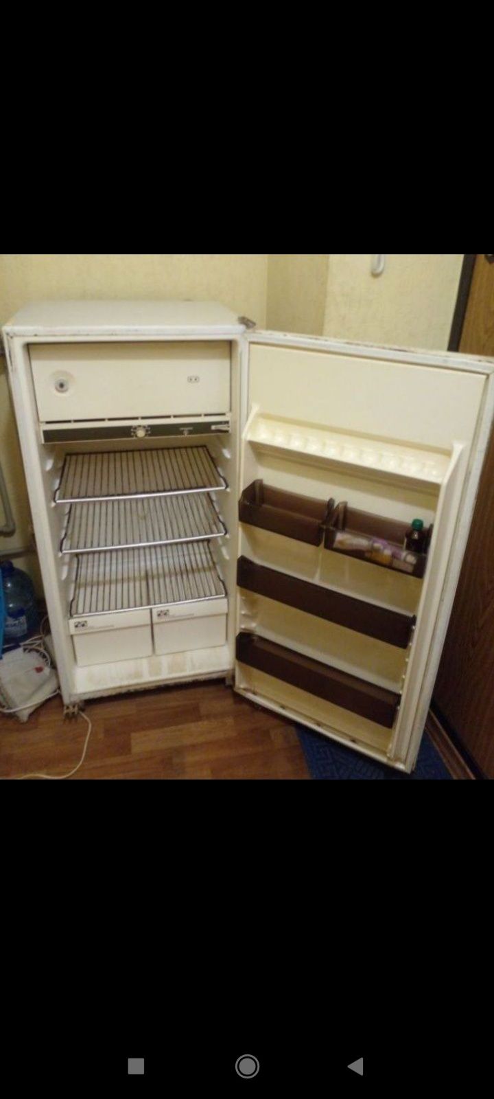 Продам срочно холодильник б/у