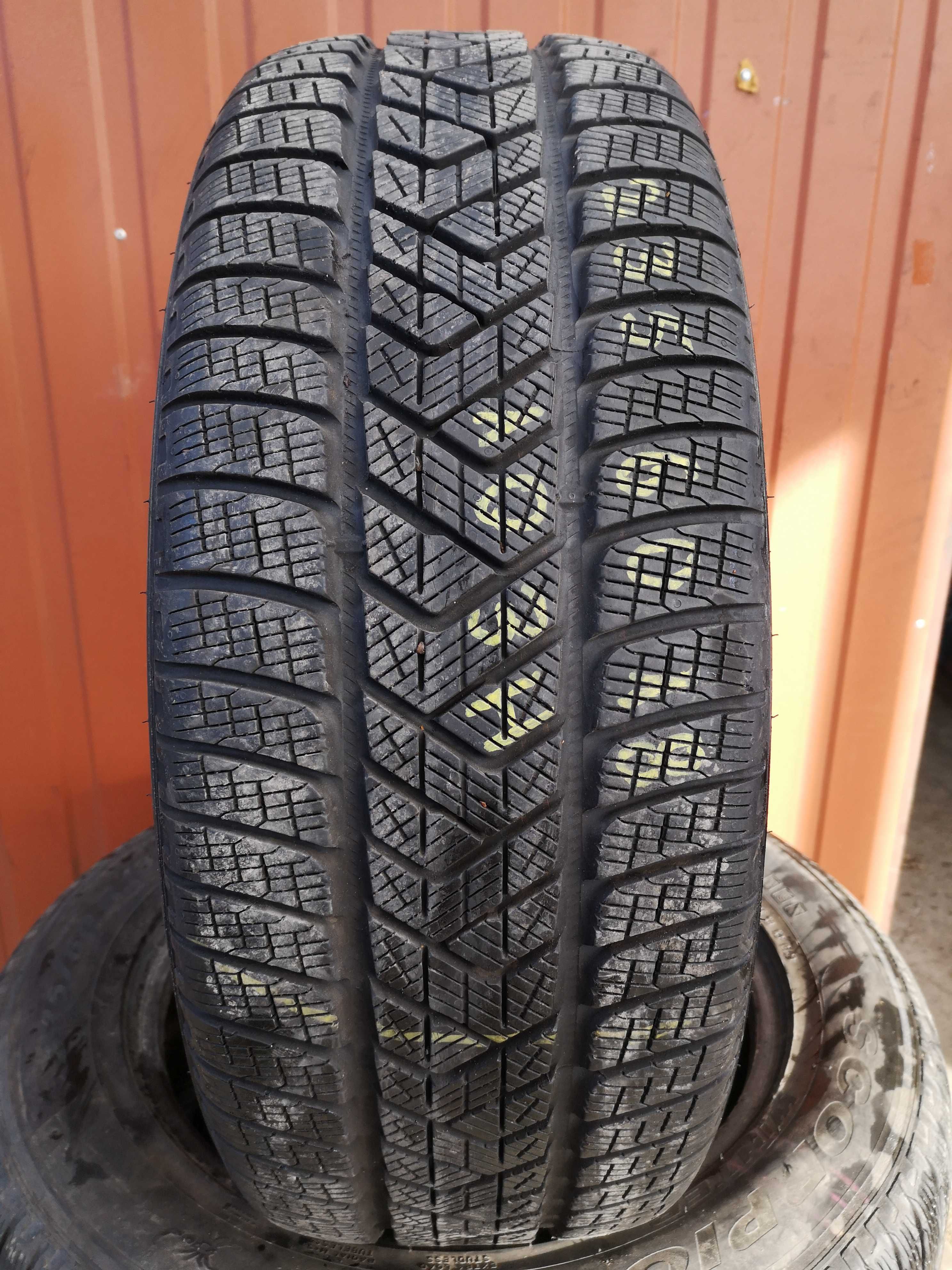 235/60 R18 103H - Pirelli Scorpion Winter (4 sztuki)