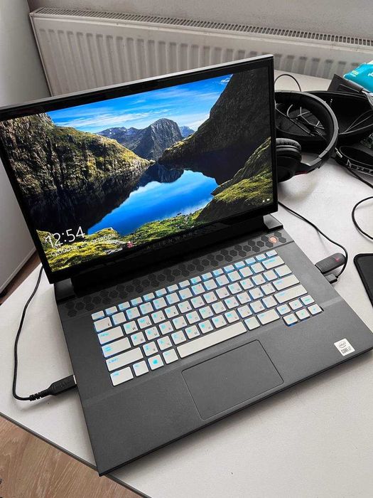 Ноутбук Alienware M15R4 3070 i710870h 16gb 300 Гц
