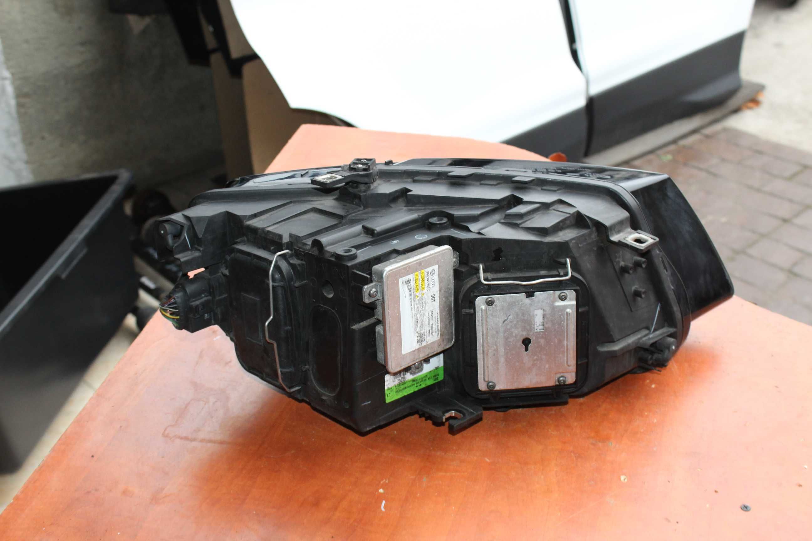 ФариAudi Q5 2012-15 90036428 8R0941005 8R0941044C комплектна оригінал