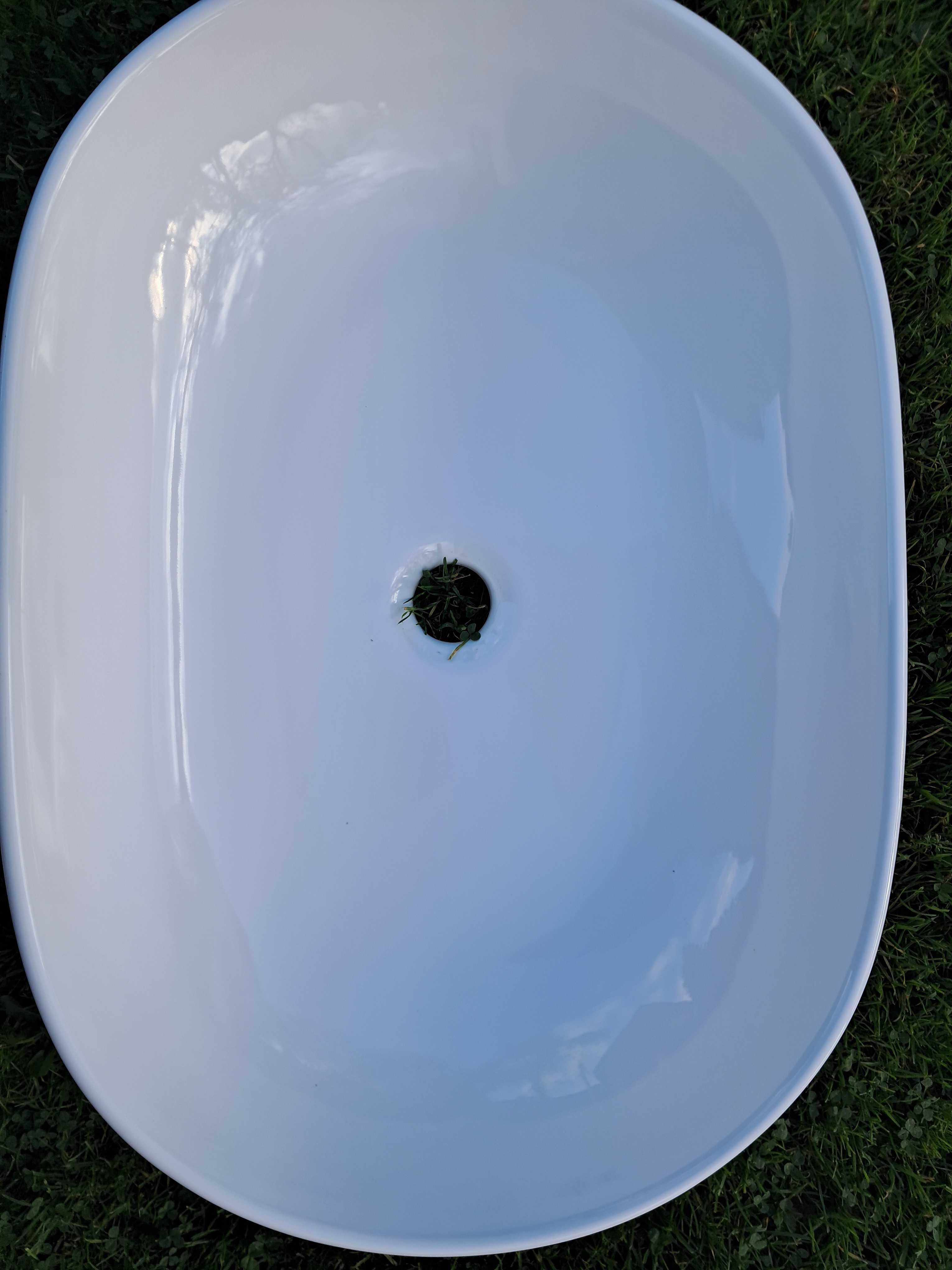 Zestaw umywalka i kran