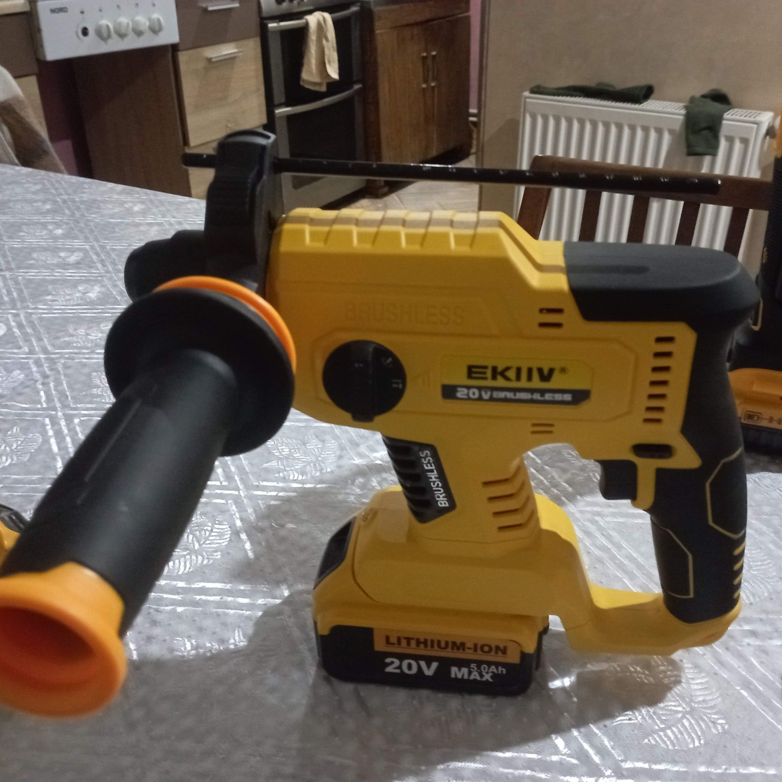 Перфоратор DeWalt