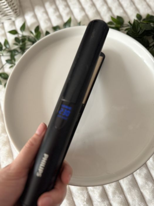 Prostownica do włosów Philips