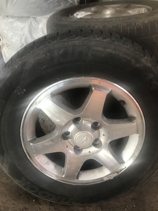 Продам диски в комплекті з літньой резиной 215/70R15
