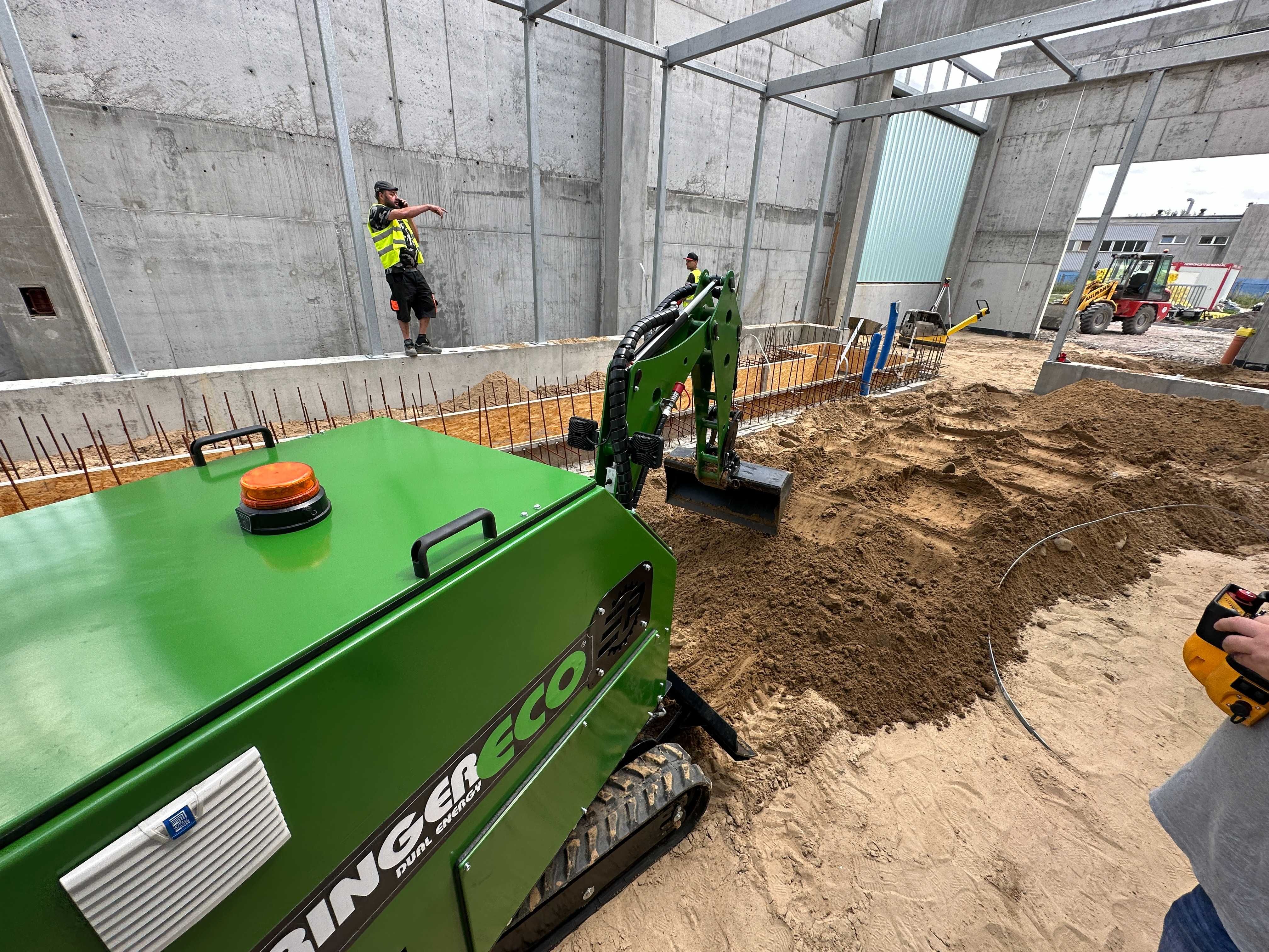 Robot wyburzeniowy Minikoparka SpringerEco Husqvarna Brokk