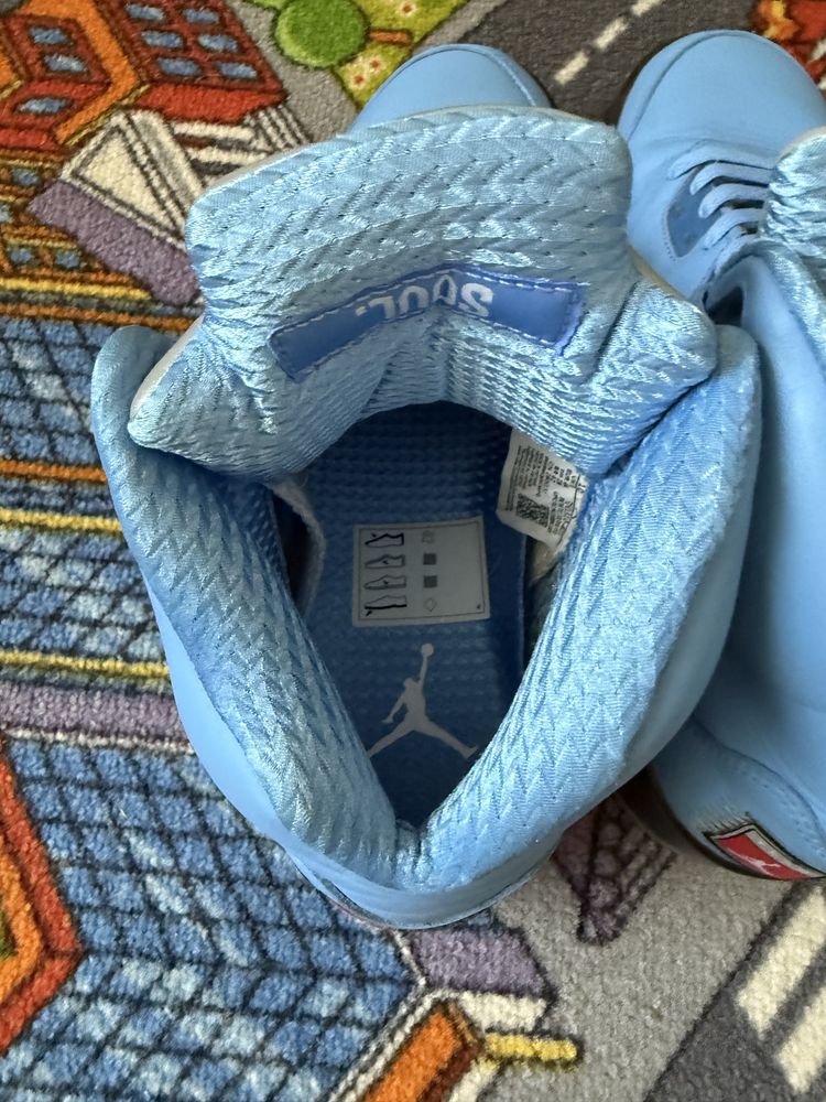Кроссовки Jordan 5 unc
