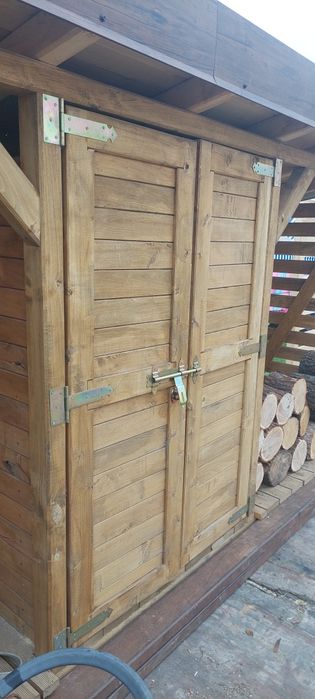 Drewutnie przydomowa