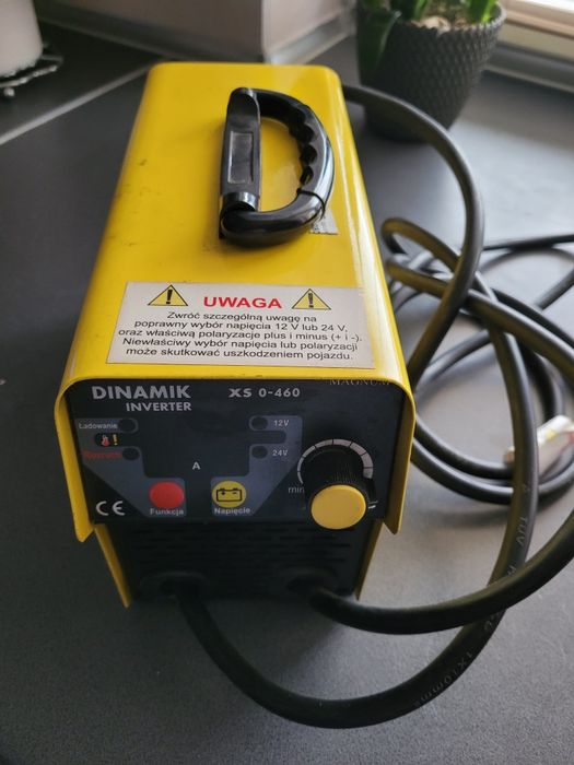 Prostownik z rozruchem DINAMIK INVERTER XS 0-460