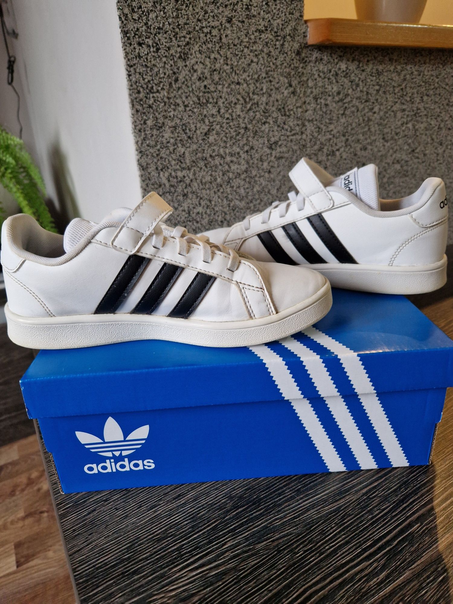 Sneakersy Adidas rozm. 35