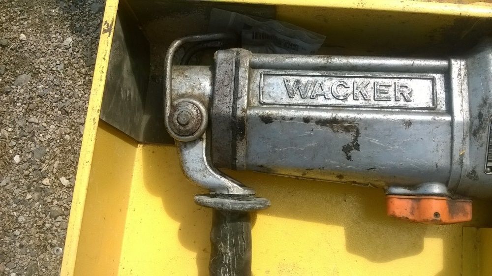 Sprzedam młot wyburzeniowy WACKER