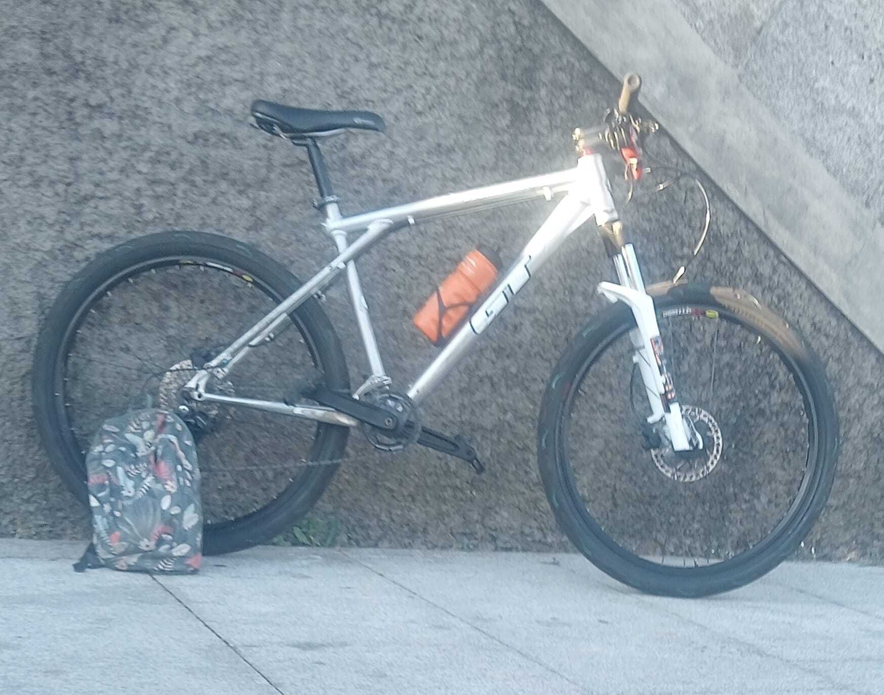 Bicicleta GT Avalanche 1.0