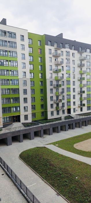 Видова двокімнатна в ЖК Міленіум