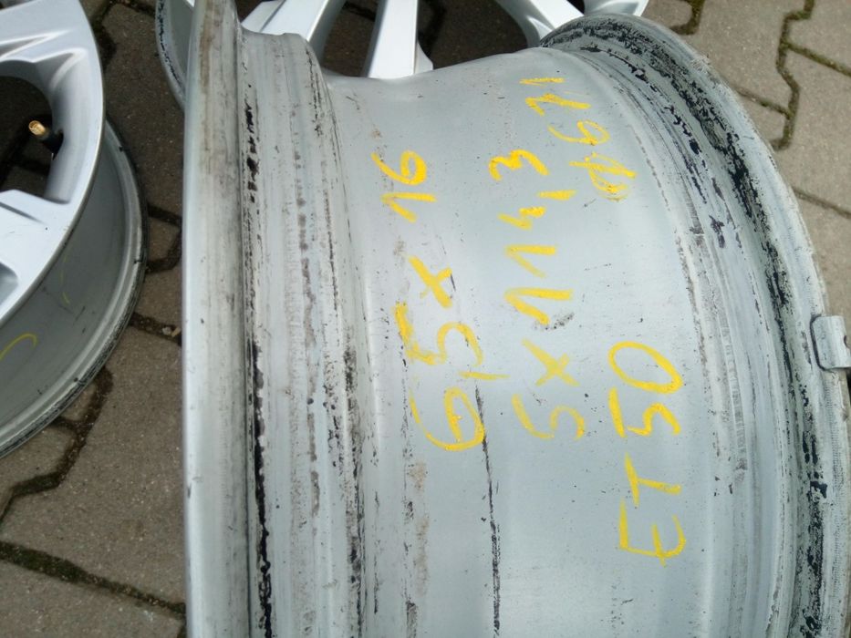 16 5x114,3 6,5x16 et50 KIA felga aluminiowa