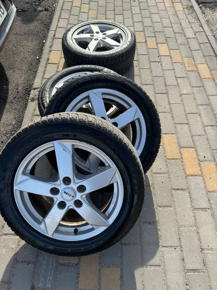 Диски з зимовою резиною GoodYear R16