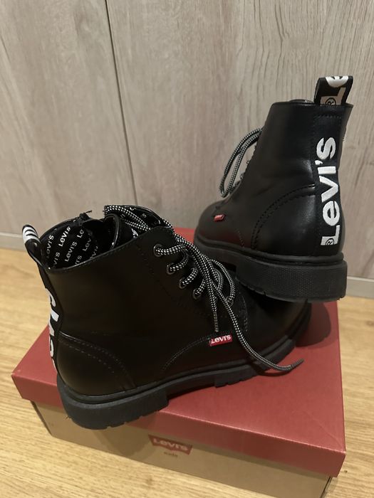 Botas Levis menino n35