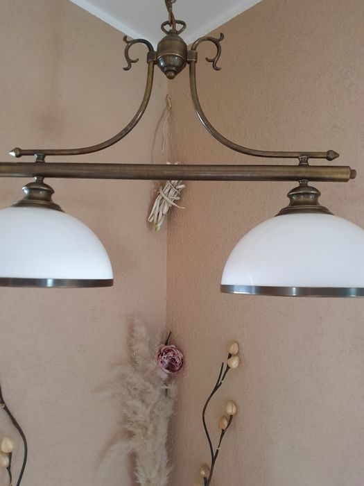 Lampy masywne do salonu i jadalni