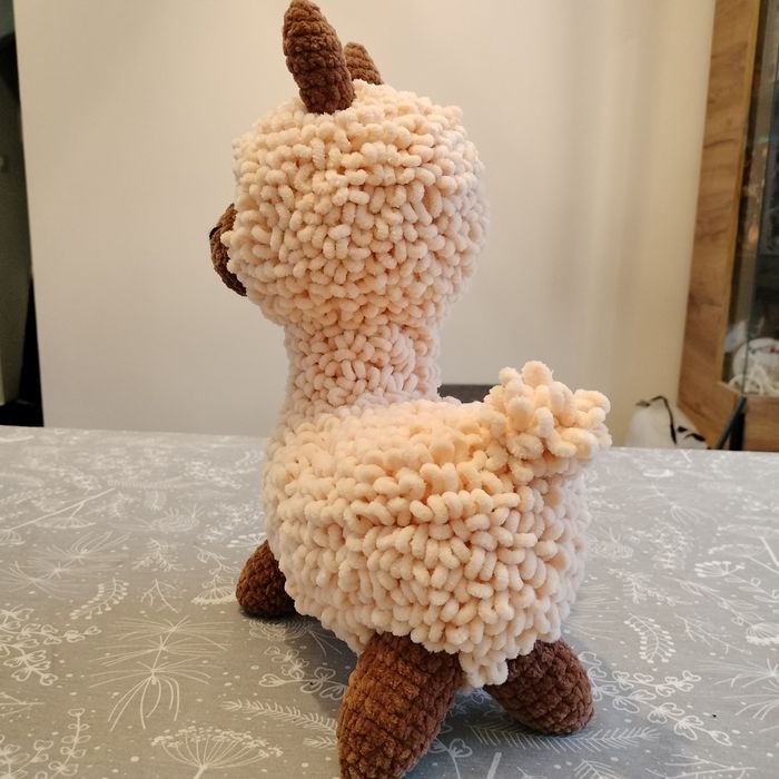 Maskotka LAMA ALPAKA pluszak zabawka przytulanka handmade na szydełku