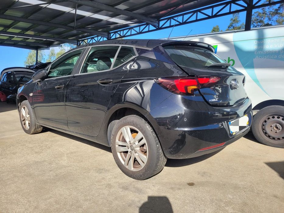 Opel Astra K 2017 para peças