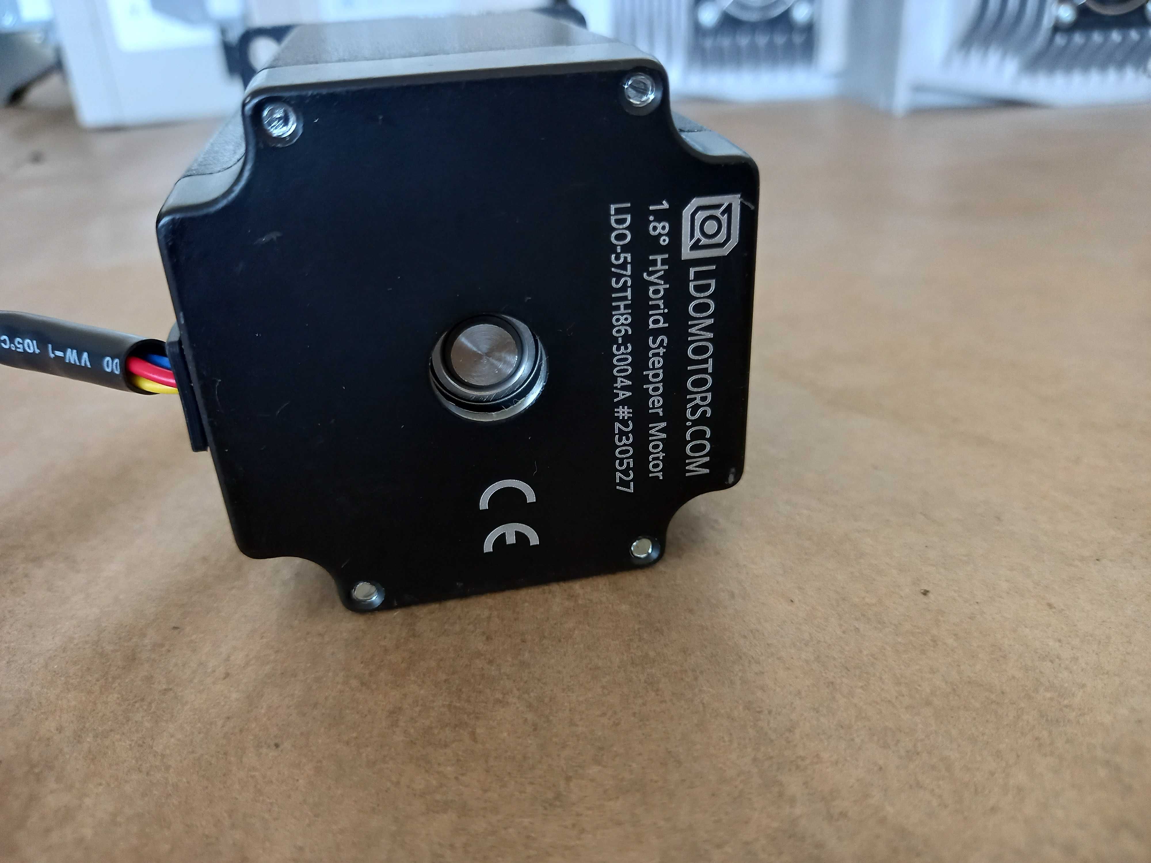 Motor Nema23 Novo