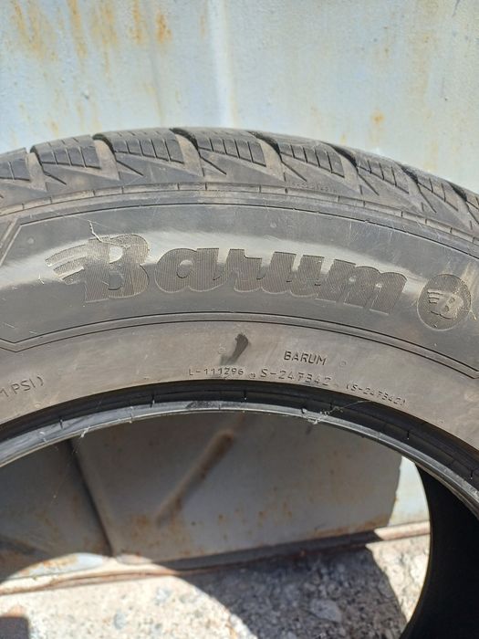 Продам 2 колеса 215/65\16