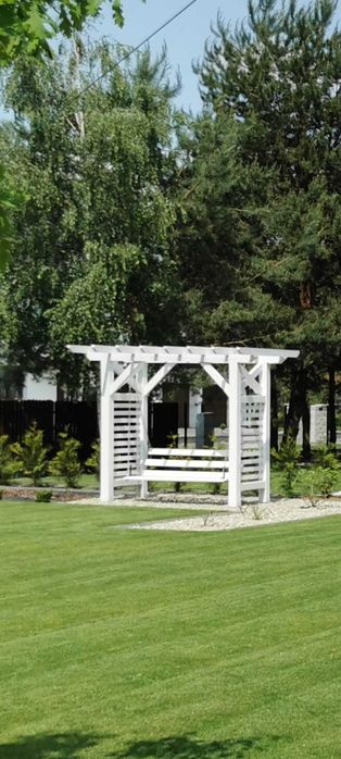 Drewniana huśtawka ogrodowa / pergola różne wzory i wymiary