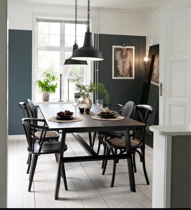 Stół czarny fornirowany blat jesion drewniane nogi kauczuk 230x100 cm