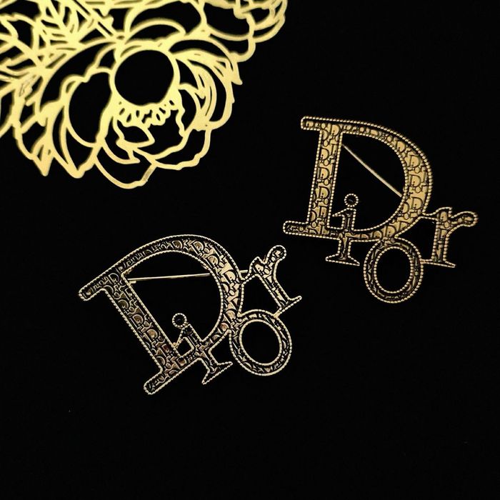 Броши в стиле Диор, Шанель,Селин