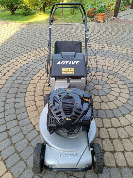 Kosiarka do trawy silnik dwusuwowy na skarpy