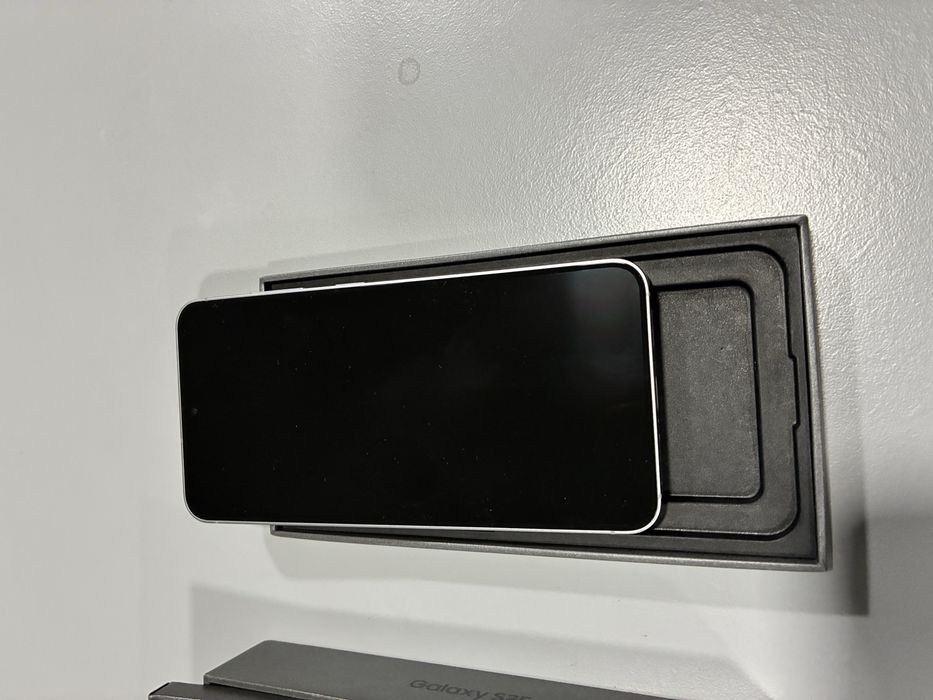 Samsung S25 512 Gb 12 Gb Ram c/ garantia