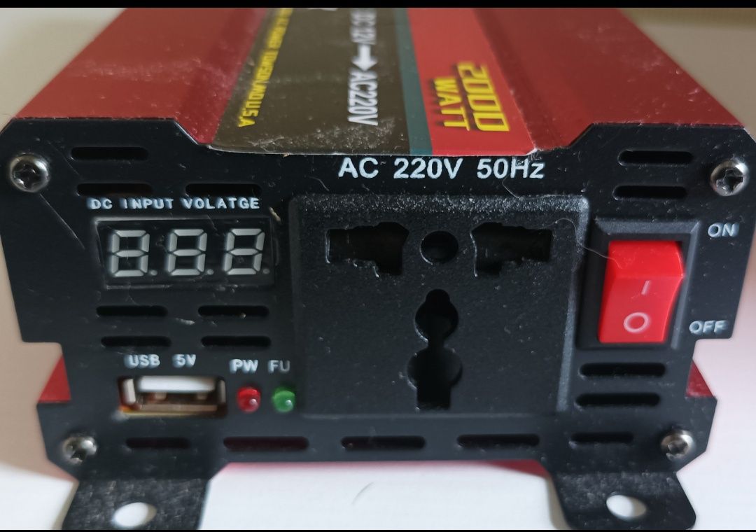 Продам ИНВЕРТОР 2000W.  12v - 220v
